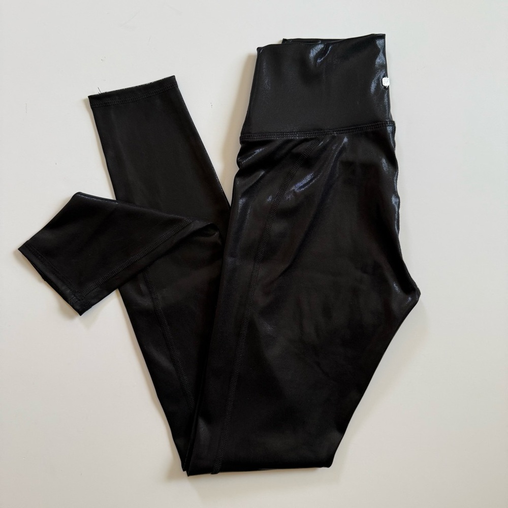 Fabletics Black Shine Leggings xs NWOT